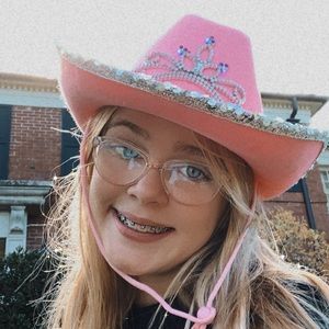 Meet your Posher, Adelaide